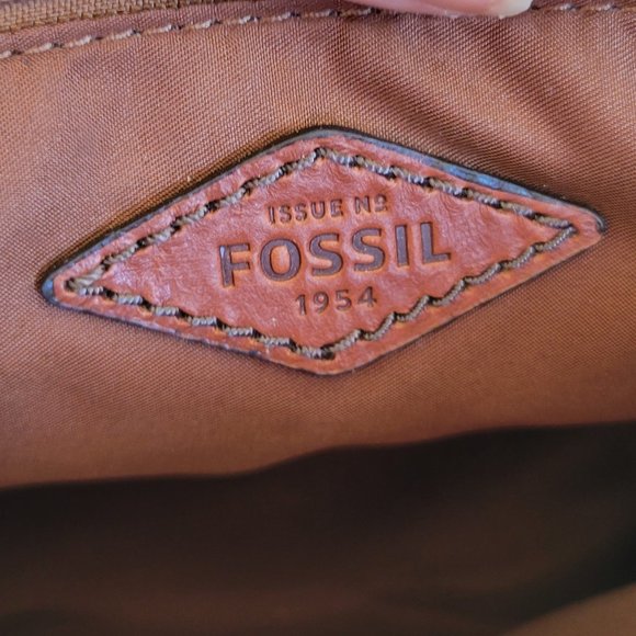 FOSSIL Tan Brown Leather Crossbody Flap Bag - Picture 8 of 8